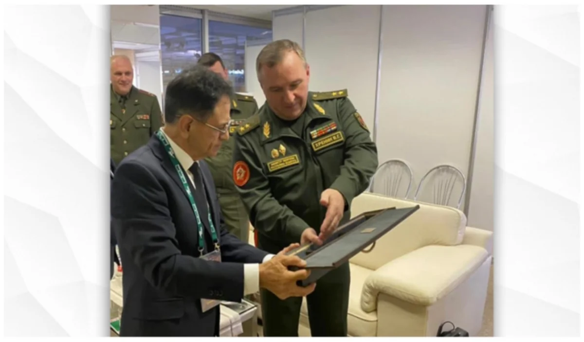 Mədət Quliyev Belarusun müdafiə naziri ilə görüşüb