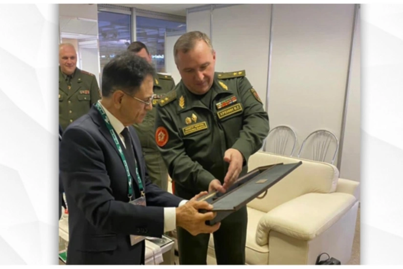 Madat Guliyev meets with Belarusian Defense Minister