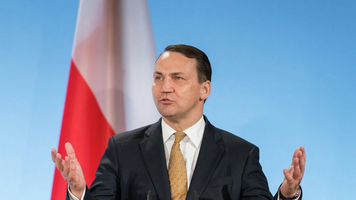 Polşa XİN rəhbəri NATO qoşunlarının Ukraynaya göndəriləcəyini ehtimal edir