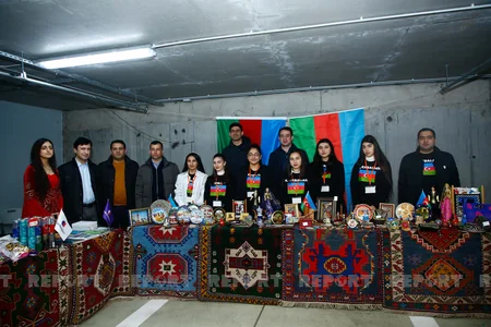 Azərbaycan Tbilisidə xeyriyyə yarmarkasında iştirak edir