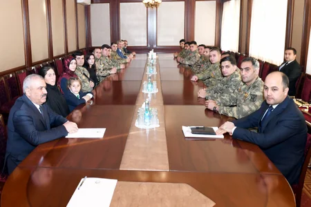 Naxçıvanda bir şəhid ailəsi və beş qaziyə yeni mənzillər verilib