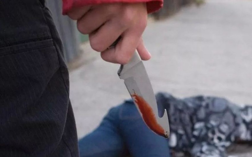 Bakıda gənc oğlan bıçaqlanıb