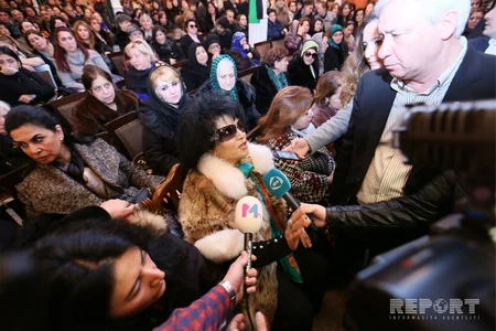 В Баку проходит церемония прощания с народной артисткой Ильхамой Гулиевой
