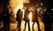 Протестующие в Сербии напали на полицию