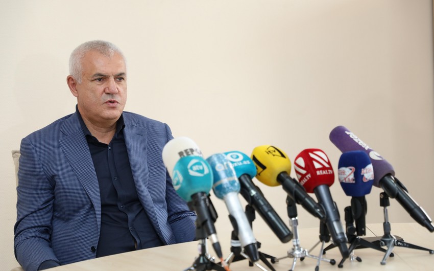 Baş məşqçilər Namiq Əliyevə hesabat verdi