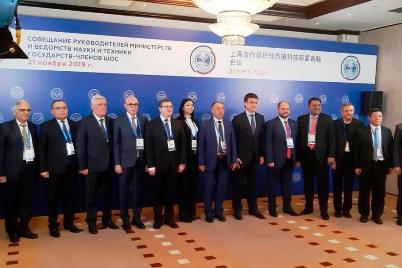 Təhsil nazirinin müavini Rusiyaya gedib