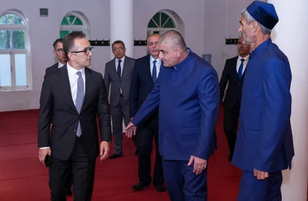 Dövlət Komitəsinin sədri Astaradakı məscidlərin fəaliyyəti ilə tanış olub