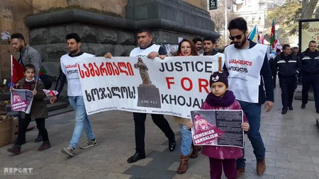 Azərbaycanlı tələbələr Tbilisidə Xocalı soyqırımı ilə əlaqədar aksiya keçiriblər - FOTO