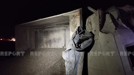 Kürdəmirdə mikroavtobus “KamAZla toqquşub, ölənlər və yaralananlar var