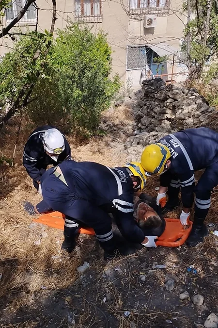 Bakıda 53 yaşlı kişi hündürlükdən yıxılaraq köməksiz vəziyyətdə qalıb