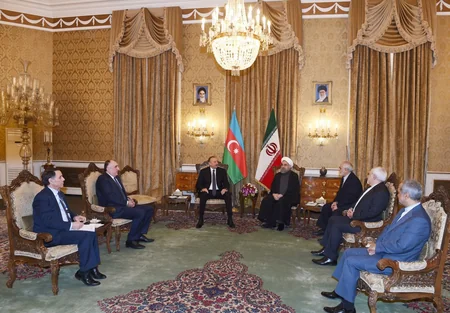 Azərbaycan və İran prezidentlərinin məhdud tərkibdə görüşü olub