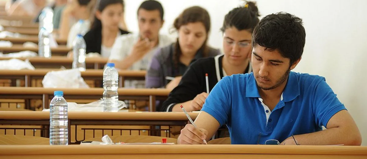 Azərbaycanda buraxılış imtahanları başlayır