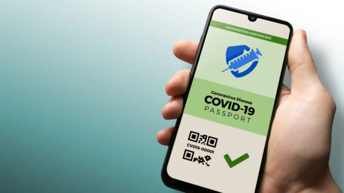 В Греции ввели новые ограничения для непривитых