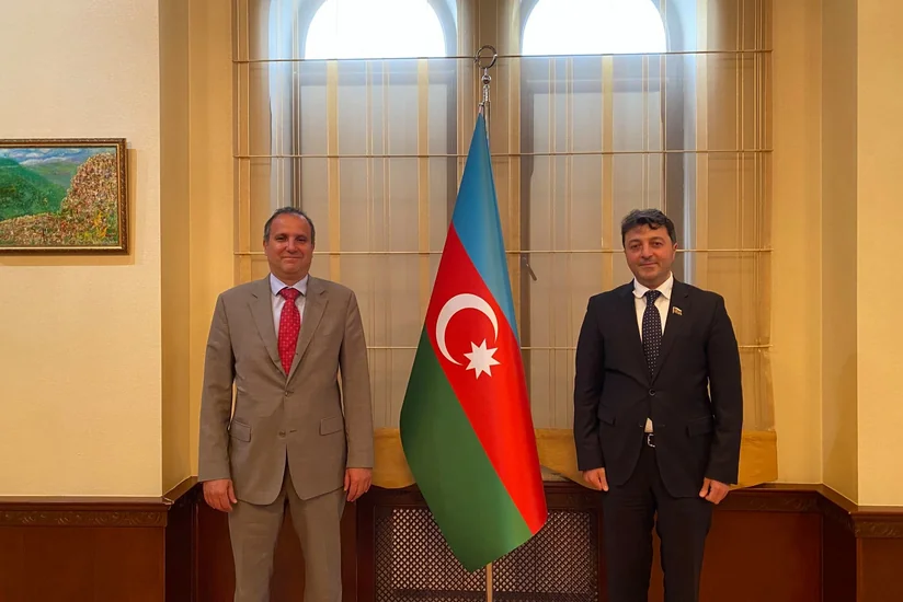 Macarıstan səfiri Qarabağın azərbaycanlı icmasının qərargahına gedib
