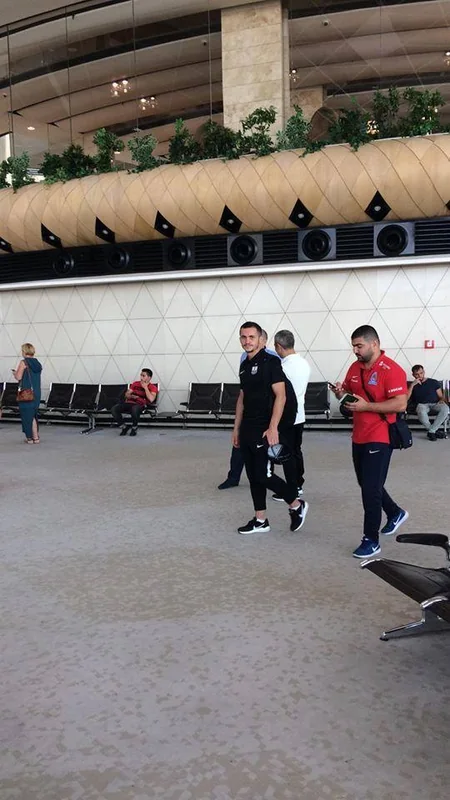 Neftçi Uypeştlə oyun üçün Macarıstana yola düşüb