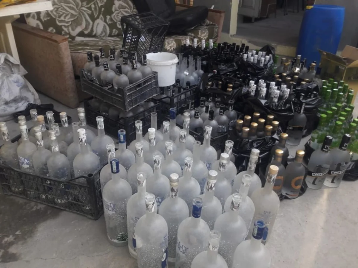 Gəncədə saxta alkoqollu içkilər istehsal edən müəssisənin fəaliyyəti məhdudlaşdırılıb
