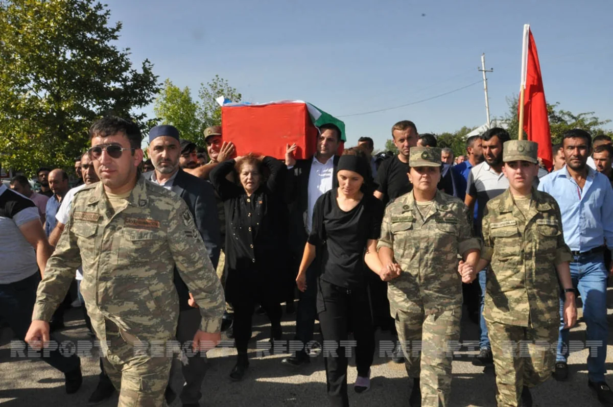 Şəhid gizir Seyfəddin Muradov Ağstafada torpağa tapşırılıb