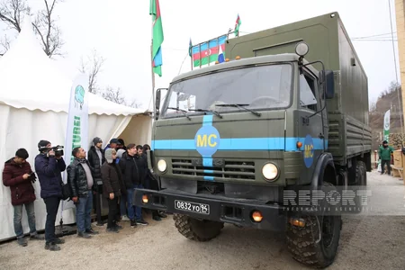 Russian peacekeepers dismantle their tents set up in protest area, take away containers - VIDEO