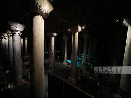 Kəskin kif iyi, qədim yüksək sütunlar və “Meduza”nın qonaqları - REPORTAJ