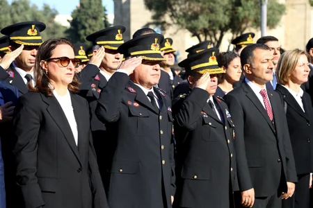 Türkiyə Respublikasının 100 illiyi münasibətilə Türk şəhidliyi abidəsi və Şəhidlər xiyabanı ziyarət olunub