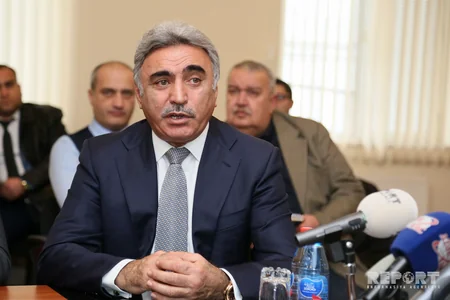 Gənclər və İdman Nazirliyində beynəlxalq yarışlarda uğur qazanan karateçi və taekvondoçularla görüş olub