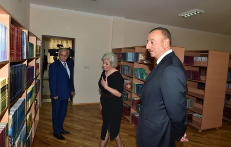 Azərbaycan Prezidenti Bakı Peşə Liseyində həyata keçirilən təmir işlərindən sonrakı vəziyyətlə tanış olub