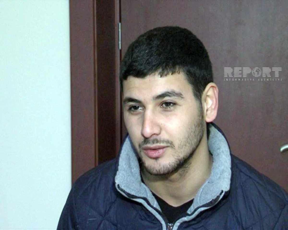 ​Bakıda qıza söz atan oğlan bıçaqlanıb - FOTO