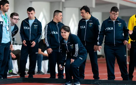 Daun sindromlu şəxslər arasında Parlayan günəşlər adlı idman oyunları keçirilib