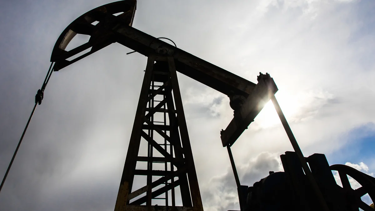Нефть дорожает на оптимизме вокруг вакцины от COVID