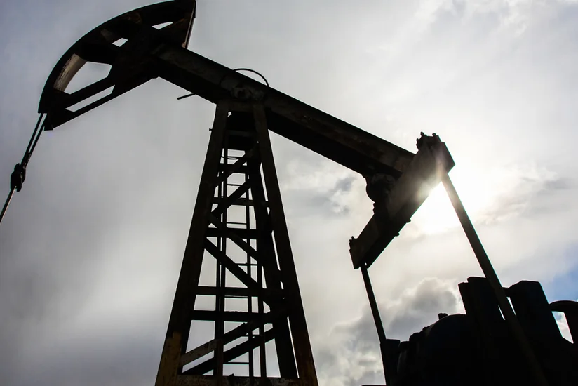 COVID-19 peyvəndi ətrafındakı nikbinliklə əlaqədar neft bahalaşır