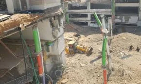 İsraildə tikilməkdə olan bina uçub, 30 nəfər itkin düşüb