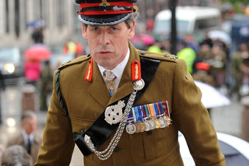 ​İngiltərə sosial mediada mübarizə aparmaq üçün yeni qüvvə yaradır