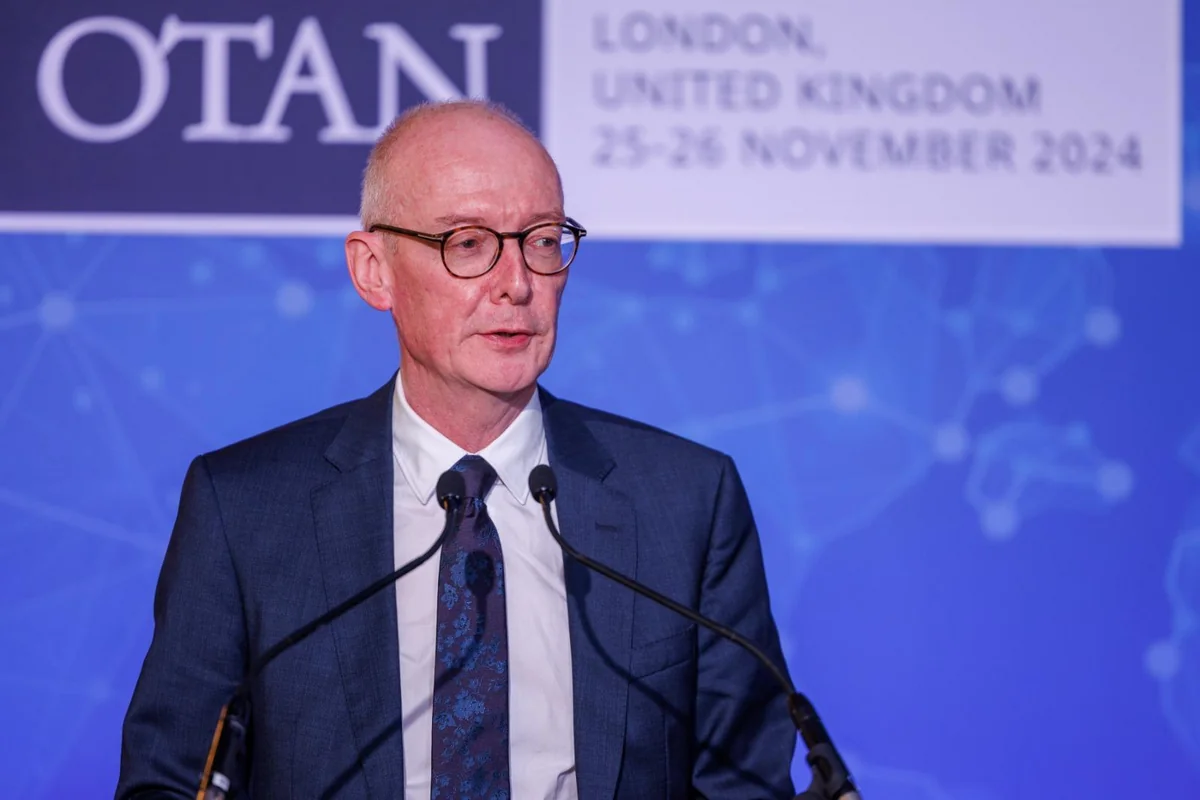 Британский министр заявил, что Украина вряд ли скоро получит приглашение в НАТО