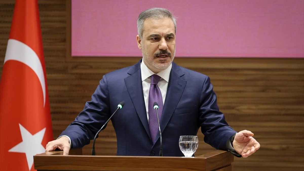 Глава МИД Турции: Скорейшее прекращение огня имеет важное значение для урегулирования в Украине