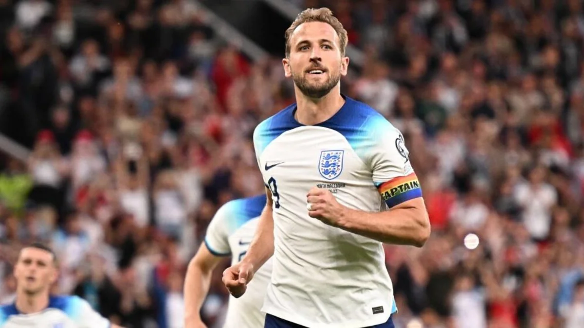 İngiltərə millisinin hücumçusu yeni müqavilə üçün klubu ilə danışıqlara başlayıb