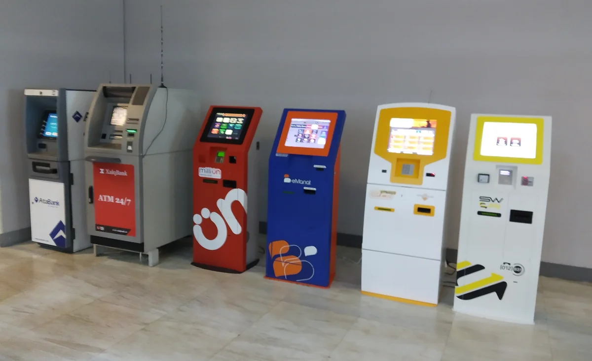 Bakıda ödəmə terminalından 8000 manat oğurlanıb