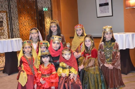 Azərbaycan səfirliyi Budapeştdə təşkil olunan xeyriyyə yarmarkasında iştirak edib