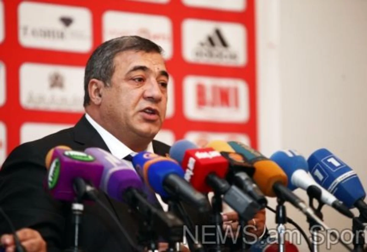 Ermənistan Futbol Federasiyasının prezidenti ilə erməni futbolçu arasında qalmaqal baş verib