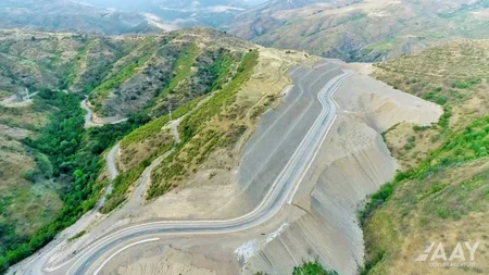 Laçın şəhərindən yan keçən yeni avtomobil yolunun tikintisi yekunlaşır