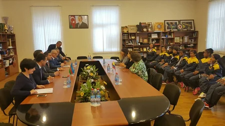 В министерстве молодежи и спорта прошла встреча с членами колумбийской детской волейбольной команды