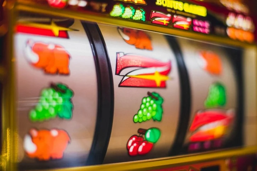 Onlayn kazinoların təşkilatçısı Dubayda saxlanılaraq Çinə ekstradisiya edilib