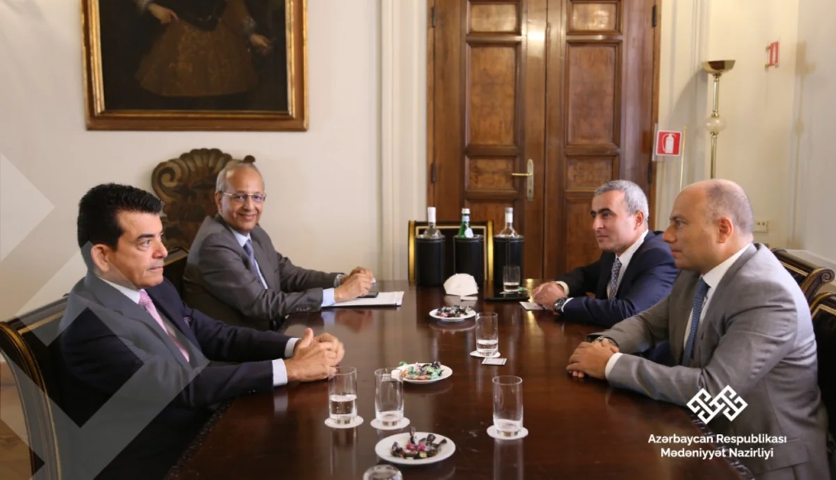 Mədəniyyət naziri İCESCO-nun baş direktoru ilə görüşüb