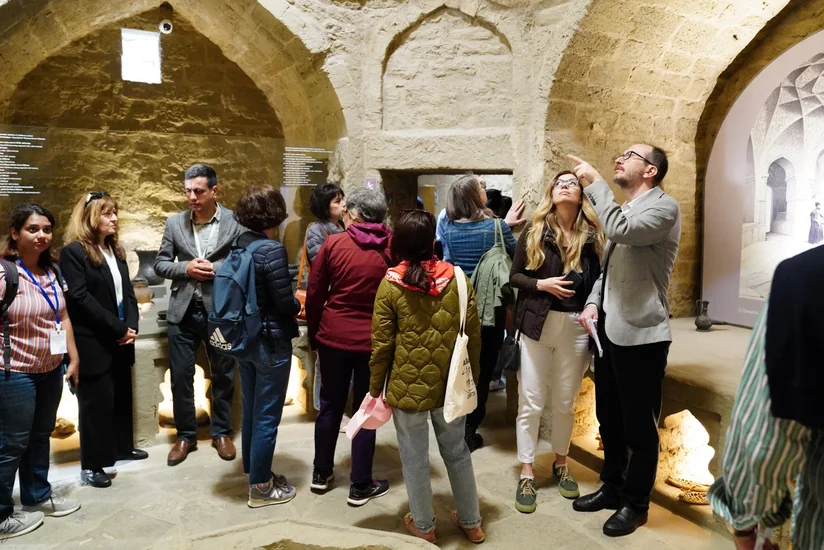 UNESCO yanında Beynəlxalq Şuranın nümayəndələri İçərişəhəri ziyarət ediblər