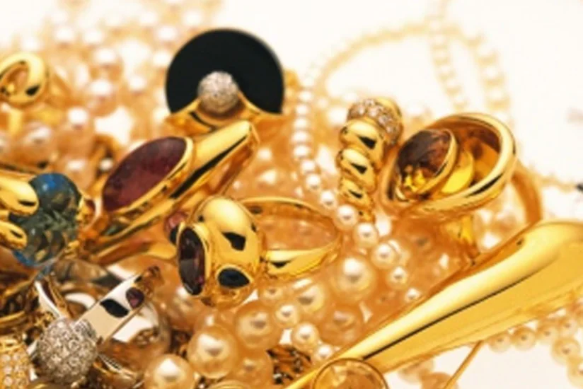 ​Bakıda evdən külli miqdarda pul və qızıl-zinət əşyaları oğurlanıb