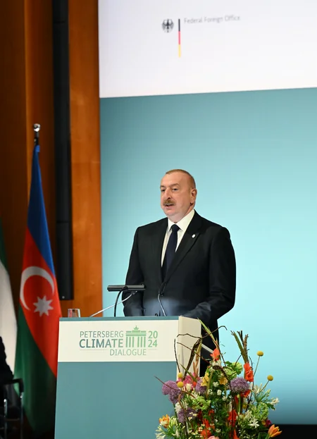 İlham Əliyev Berlində XV Petersberq İqlim Dialoqunun Yüksək Səviyyəli Seqmentində çıxış edib - YENİLƏNİB-5
