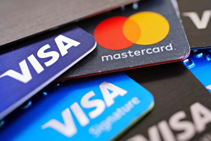 В России могут ограничить использование Visa и Mastercard