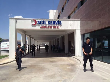 Türkiyədə terror aktı nəticəsində, 3 nəfər ölüb, 36 nəfər yaralanıb - YENİLƏNİB-2