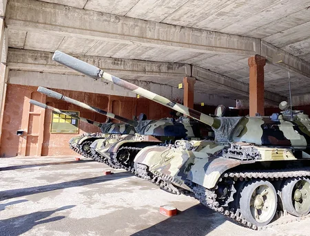 Defense minister inspects combat readiness of mobilization support base