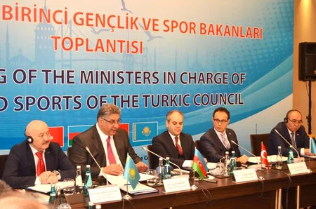 Azad Rəhimov Türk Universiadasının təşkili təklifini irəli sürüb
