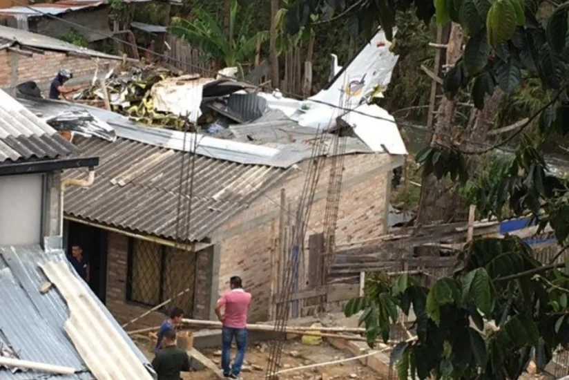 Kolumbiyada təyyarə qəzası nəticəsində 7 nəfər həlak olub, xəsarət alanlar var - VİDEO - FOTO